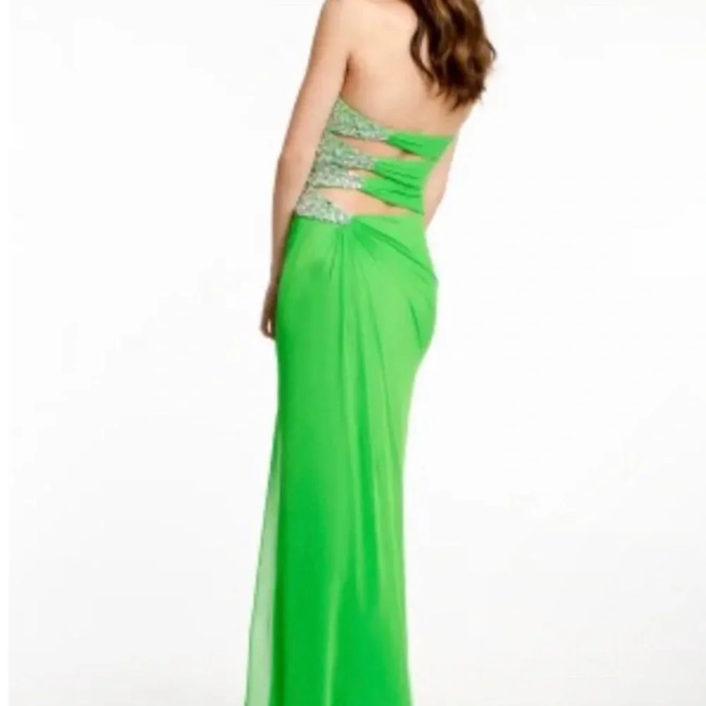 Camille La Vi Rhinestone Gown - Picture 5 of 7